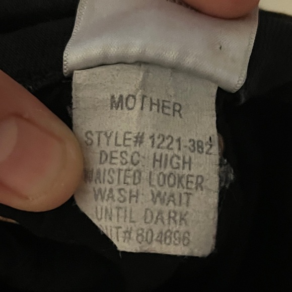 MOTHER High Waisted Looker Skinny Jeans in Wait Until Dark Washed Black - Picture 9 of 10